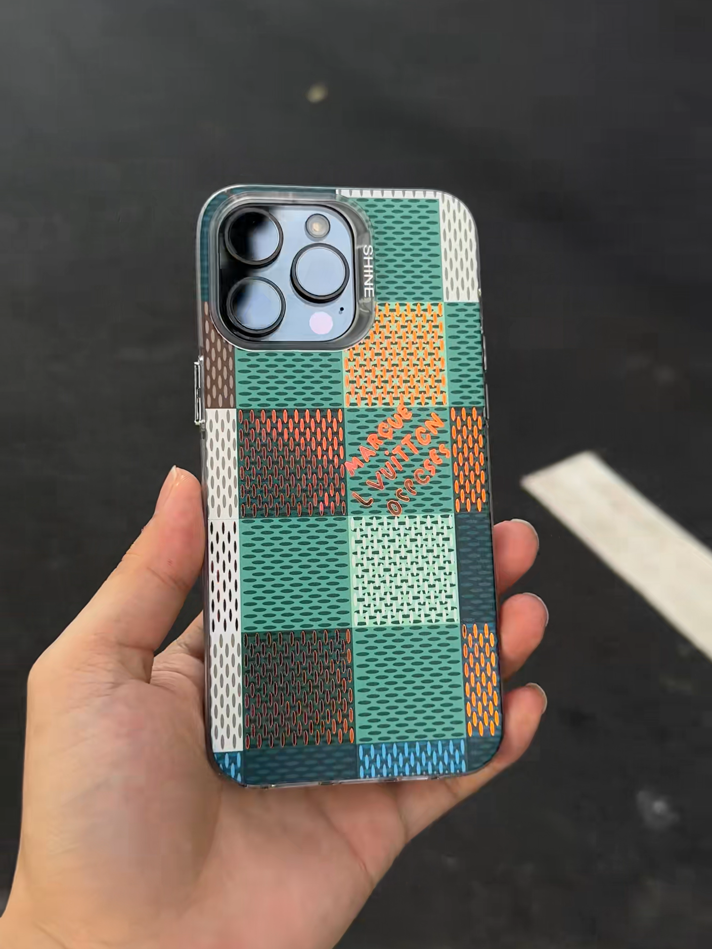 路易威登鐳射格紋手機殼-ZUIHANG SHOP